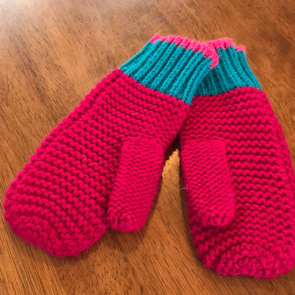 Mini Boden mittens